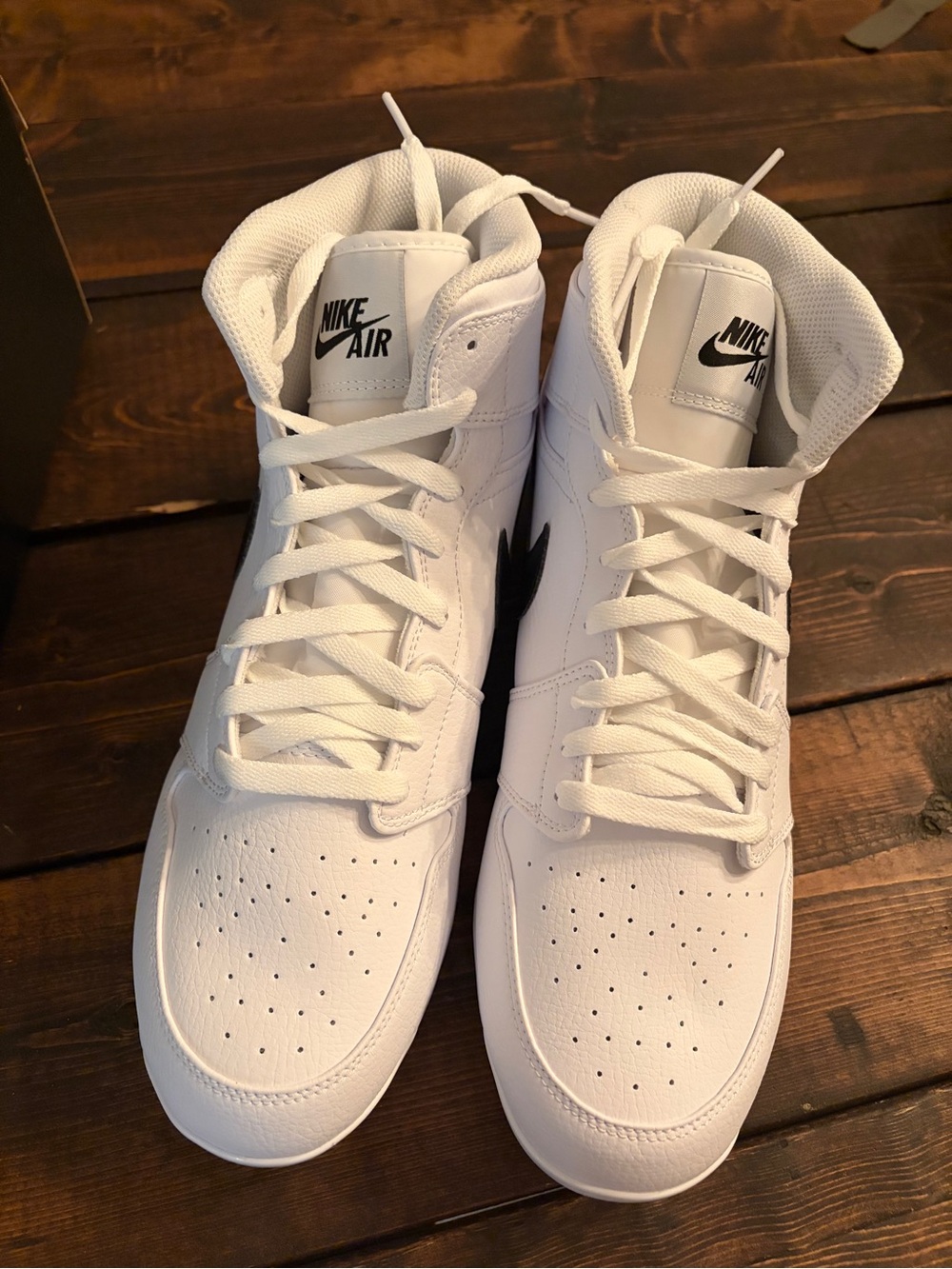 Jordan 1 Retro MCS Label - Picture 5 of 7